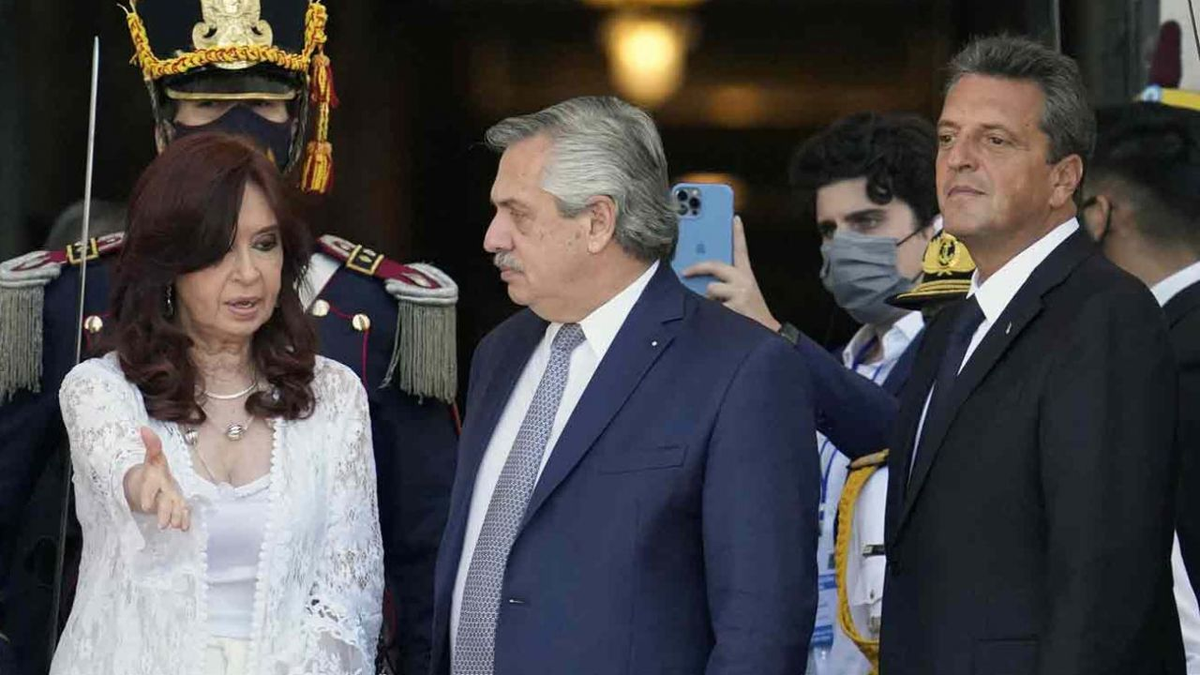 El peronismo no puede resolver su crisis política y esto tiene graves efectos en la economía argentina.  El BCRA, en la mira.