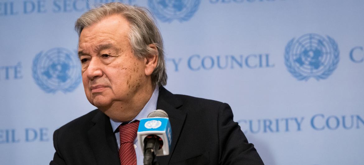 El secretario general António Guterres habla con la prensa en la sede de la ONU en Nueva York.  (foto de archivo)