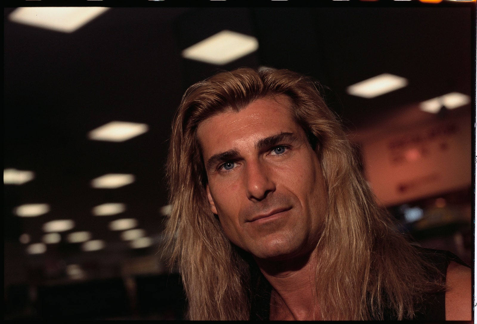 Fabio Lanzoni en el cabello rubio de los 90