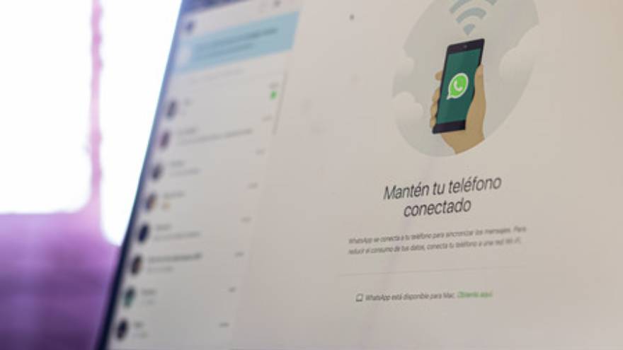 El estado de un contacto también se puede ver en la web y en las versiones para PC de WhatsApp.