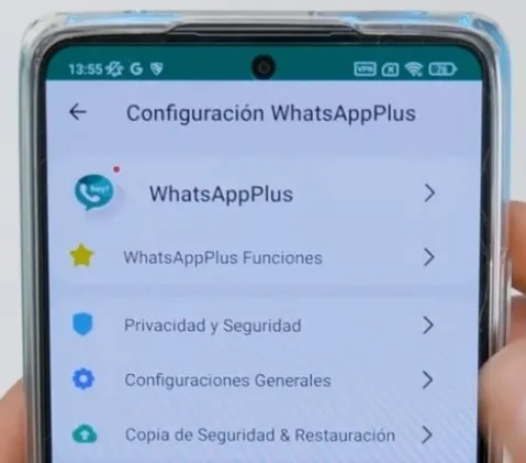 Hay diferentes versiones de WhatsApp Plus.