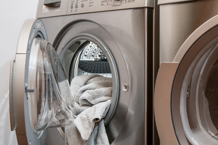 Las lavadoras modernas cuentan con sistemas de eficiencia energética.