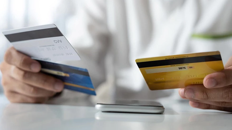 ¿Cómo evitar una estafa al pagar con tarjetas?