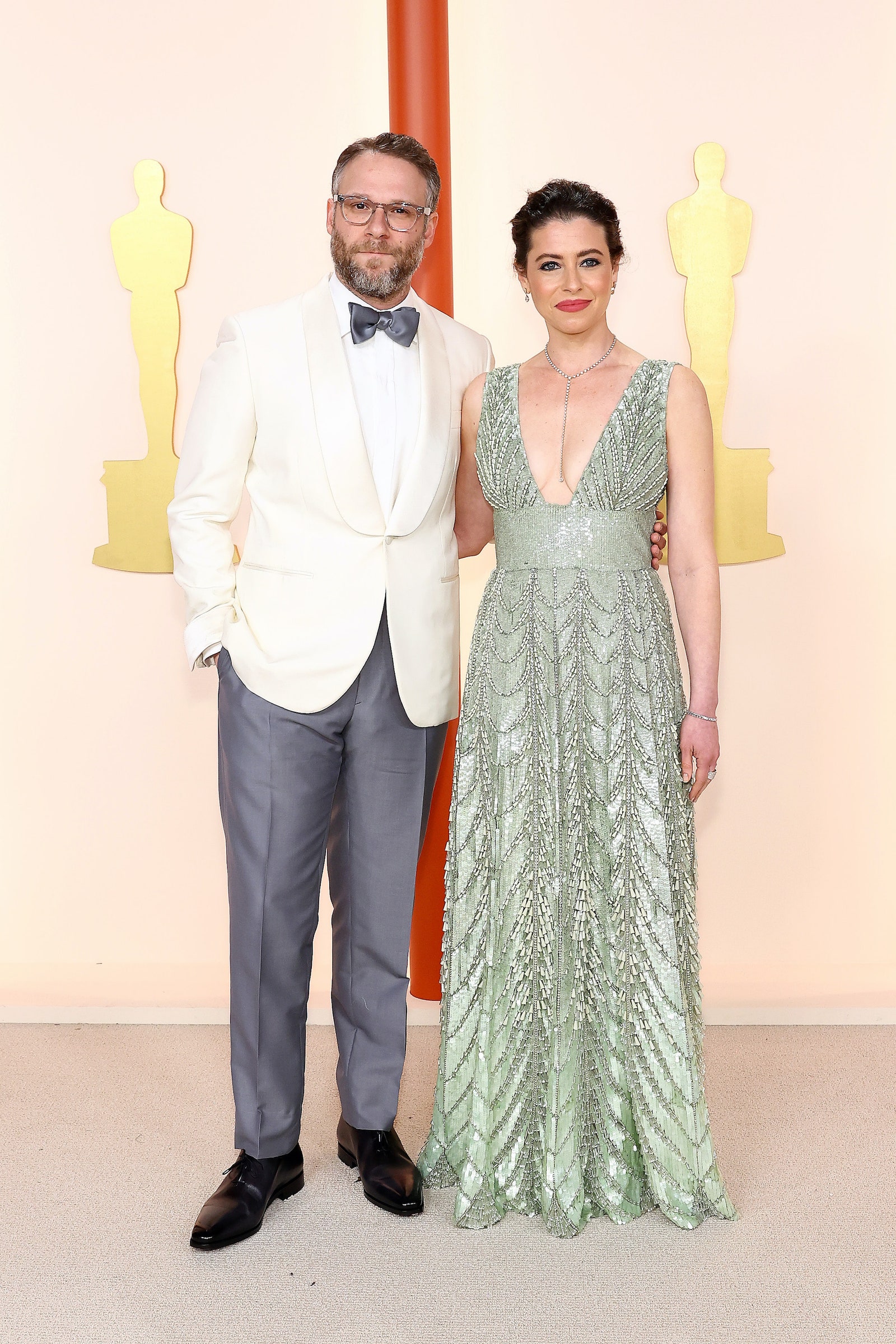 Seth Rogen entre los hombres mejor vestidos de los Oscar 2023