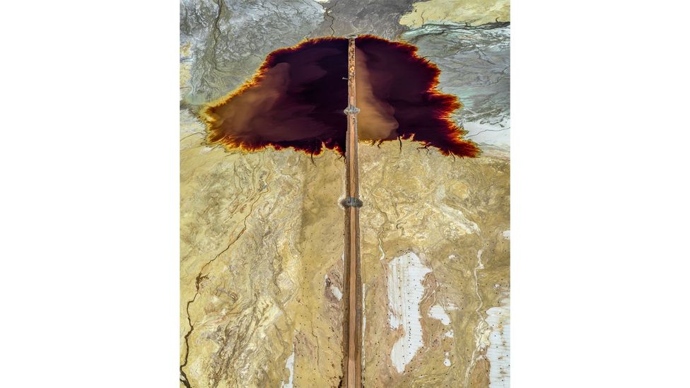 Relaves de uranio #13, mina de uranio Husab, Namibia (Crédito: Edward Burtynsky, Nicholas Metivier Gallery, Toronto / Flowers Gallery, Londres)