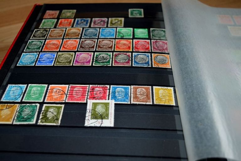 álbum de sellos postales